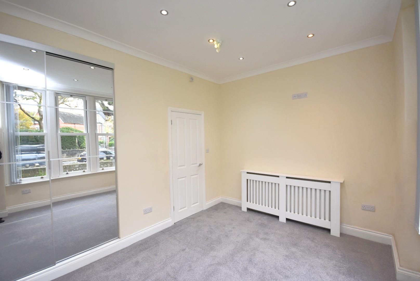 Ground Floor Flat Front ,13 Victoria Road, Penarth, CF64 3EG